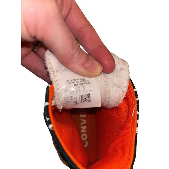 Converse Men's Black‎ Not A Chuck Graffiti Sneakers Size 5 Preowned - Picture 12 of 12